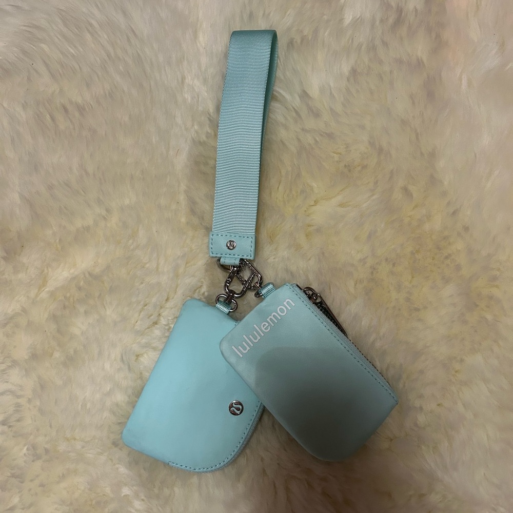Lululemon Tiffany blue wrist bag